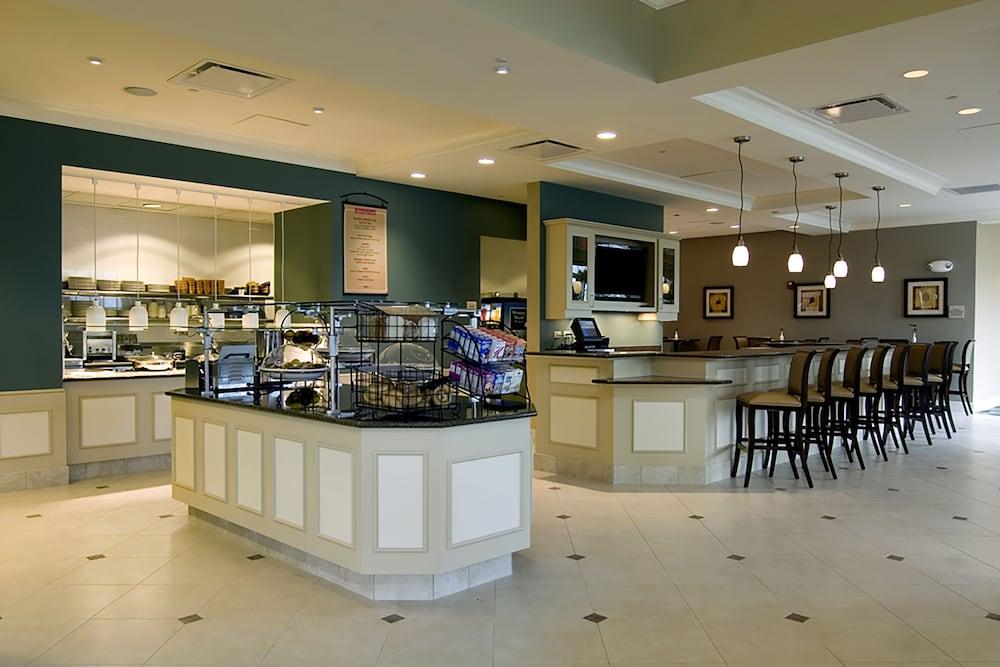 Hilton Garden Inn Detroit/Novi Restoran fotoğraf