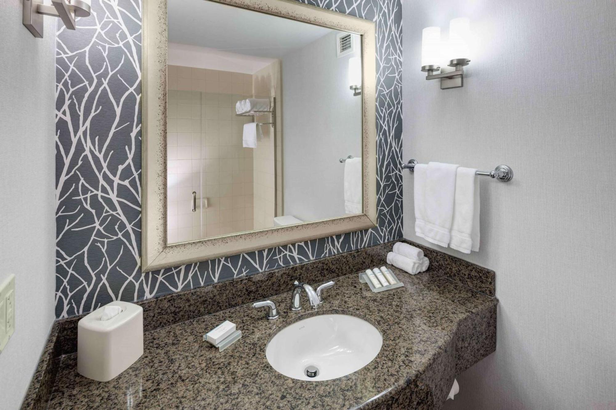 Hilton Garden Inn Detroit/Novi Dış mekan fotoğraf