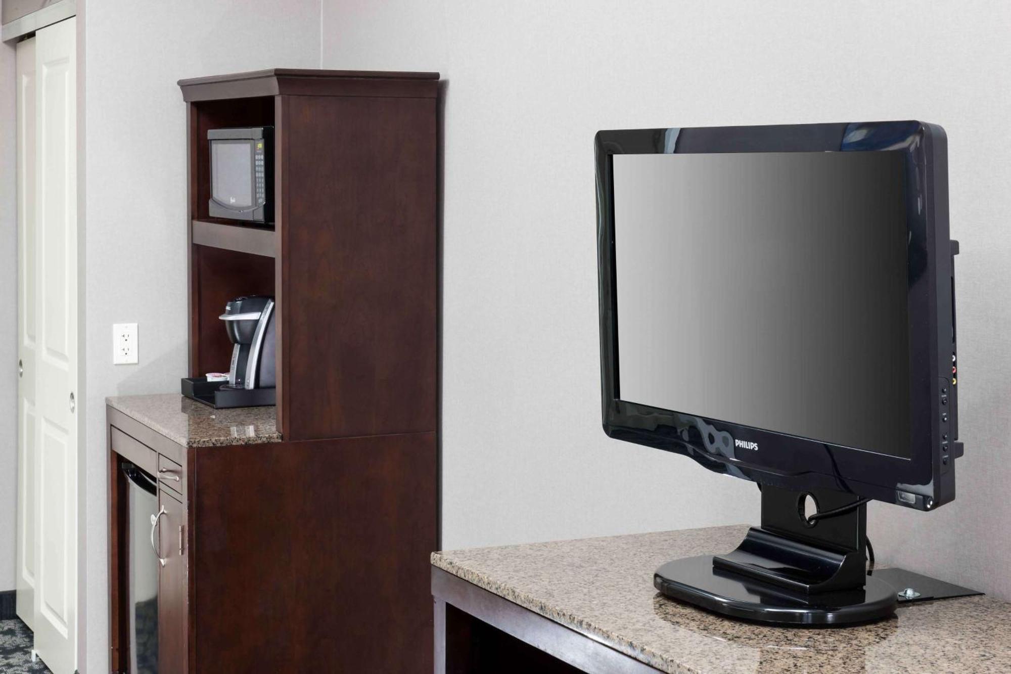 Hilton Garden Inn Detroit/Novi Dış mekan fotoğraf